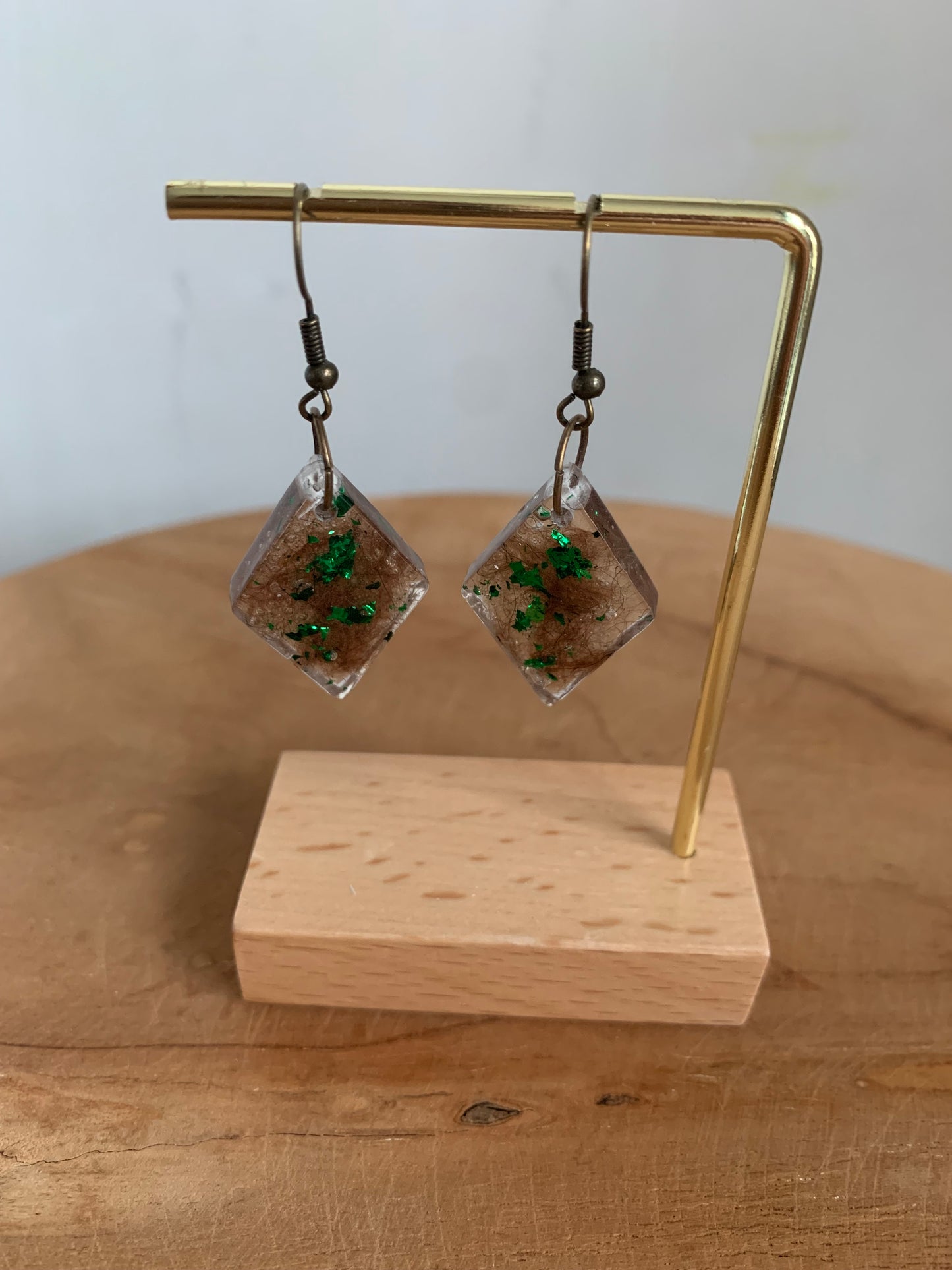 Oorbel ruit green flakes