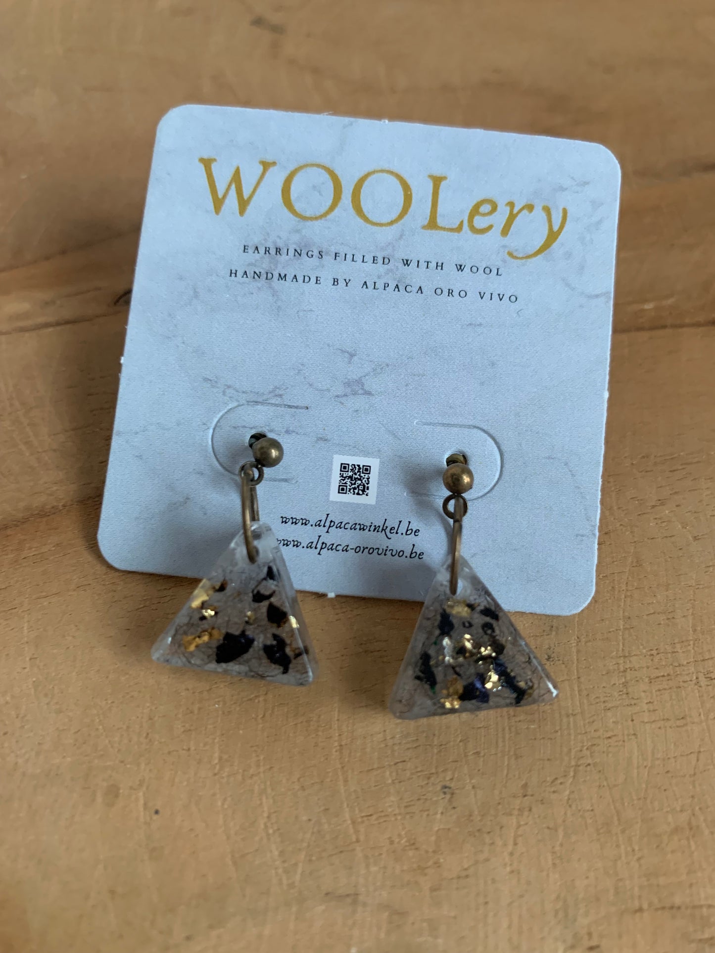 Oorbel driehoek Black/gold